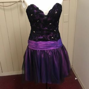 Flirty and fabulous purple and black prom dress